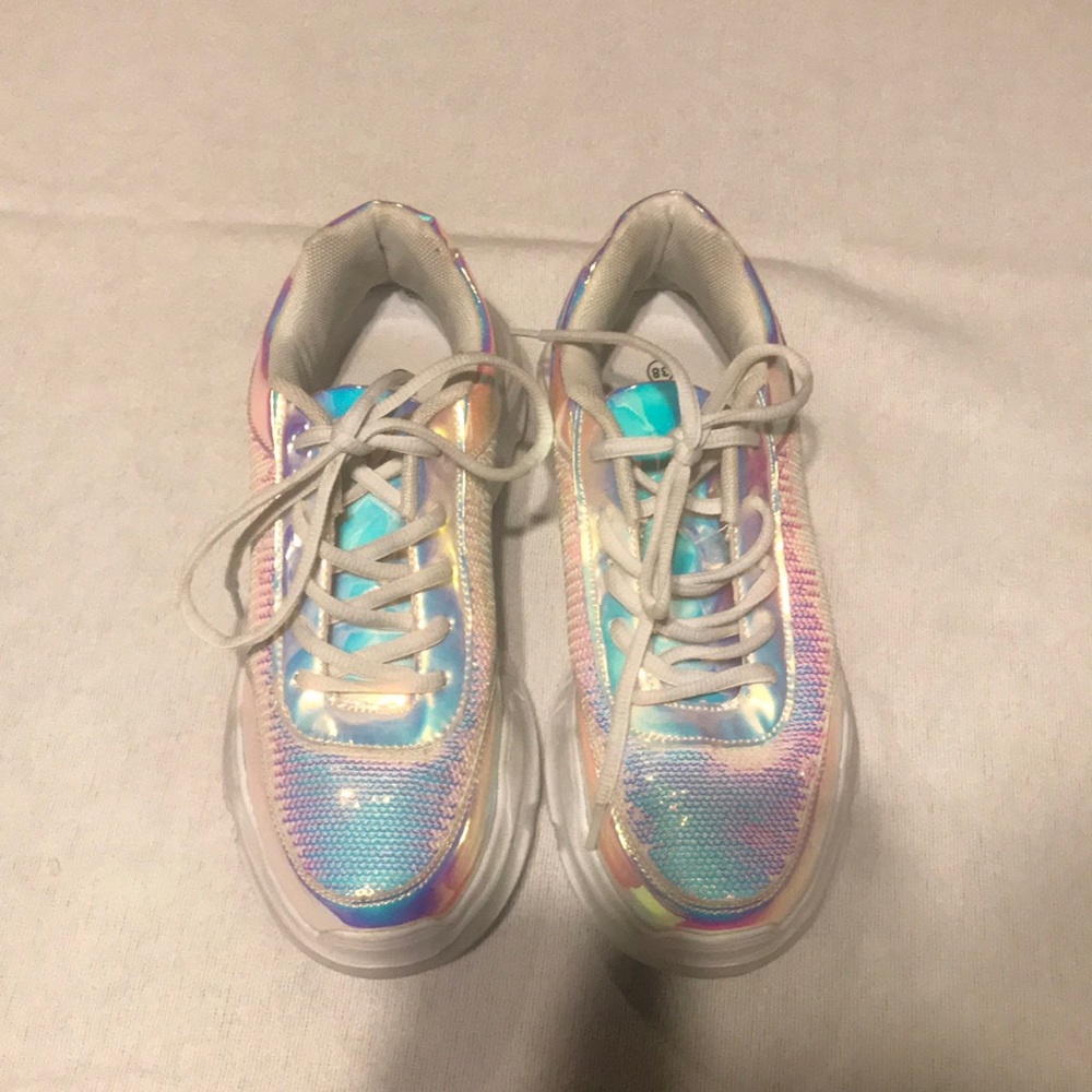 EUC women’s fashion gym shoes